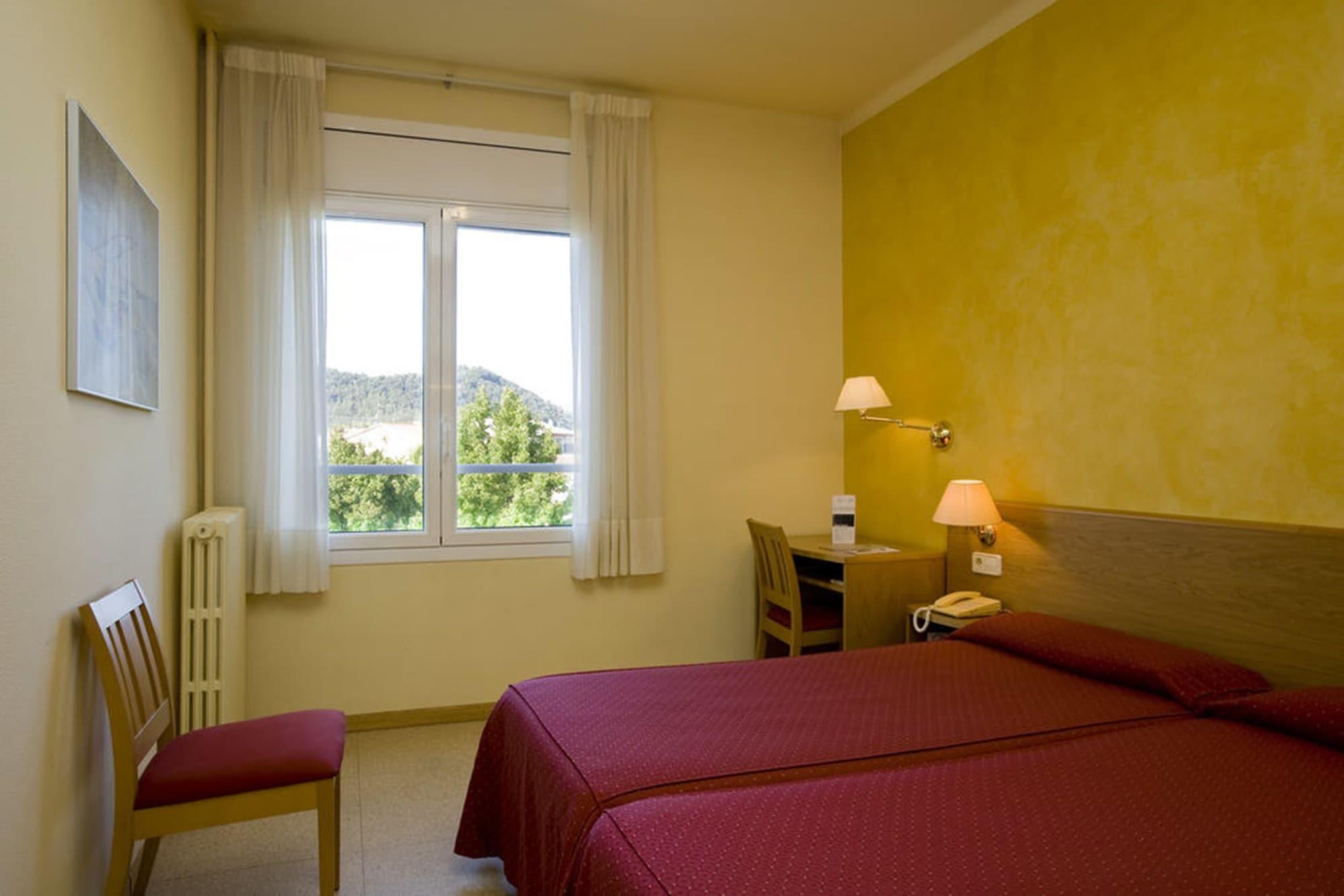 Hotel La Perla D'Олот Экстерьер фото